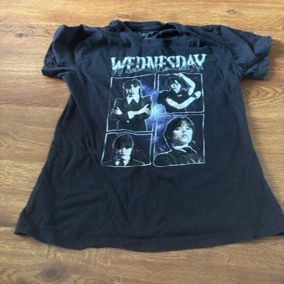 Wednesday black short sleeve graphic tee in size S - Picture 1 of 3